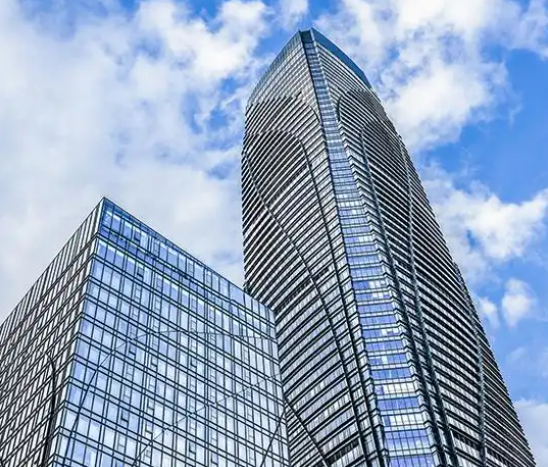 隆电科技配电箱配电柜选型要点与工厂项目应用实践